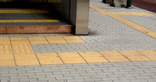 Тактильная плитка ПВХ в Дагестанских Огнях - купить от 723 руб. в ТротуарнаяПлитка
