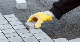 Укладка тротуарной плитки 50 на 50 в Дагестанских Огнях в октябре