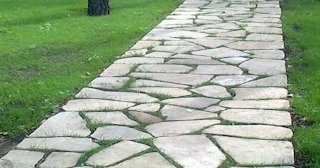 Профессиональная укладка камня на дорожки в Дагестанских Огнях в октябре