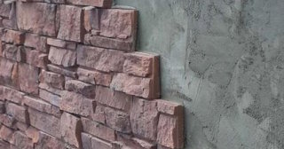 Качественная отделка цоколя фундамента снаружи в Дагестанских Огнях в октябре