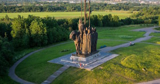 Благоустройство памятников в Дагестанских Огнях от 929 руб. – компания ТротуарнаяПлитка